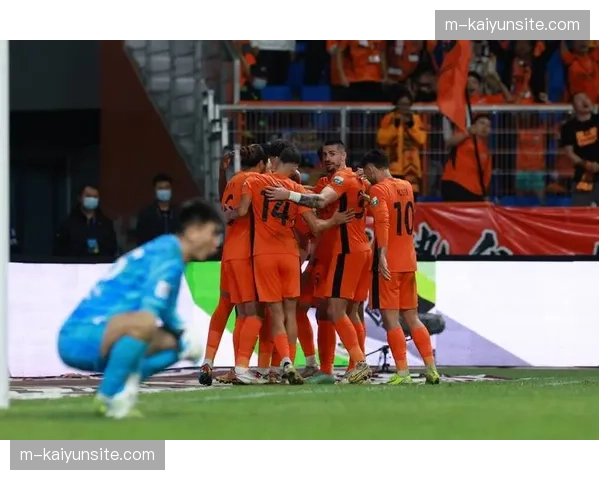 云南玉昆约尼查角球助攻梅开二度，定位球成主要进攻手段