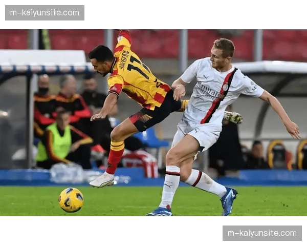 尤文图斯传球渗透寻找机会，但始终未能攻破AC米兰球门